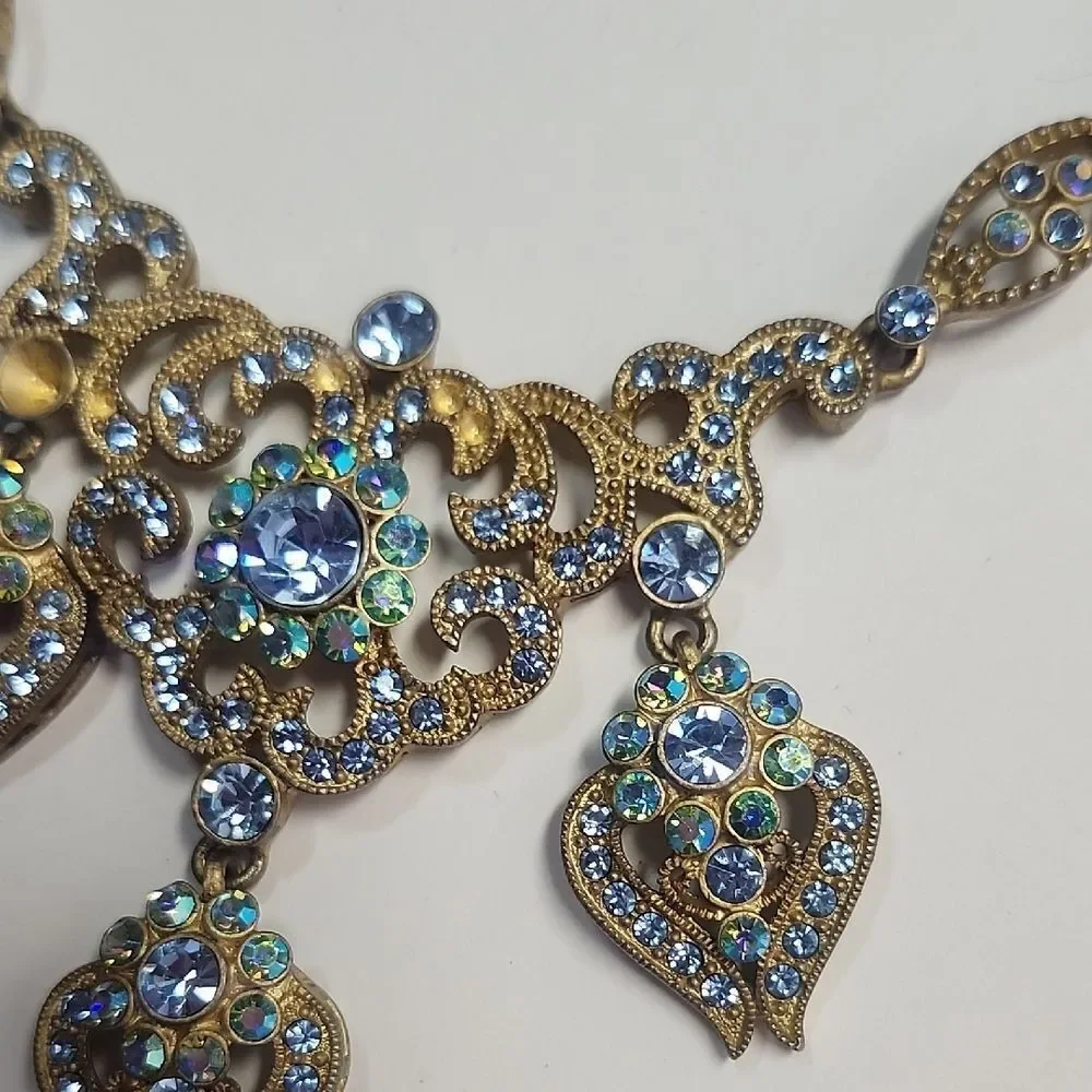 Suzanne Somers Crystal Iridescent Blue Dangle Statement 3D Necklace FOR REPAIR